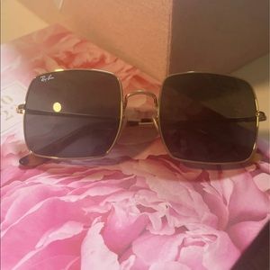 Ray-Ban RB1971 Square 1971 Classic Sunglasses